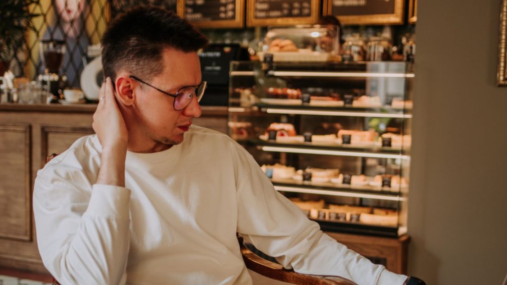 Парадокс розового слона- когда контроль мешает контролю